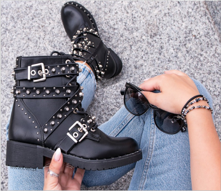 Women Lace Up of Luck New Fashion Ladies Women's Boots with Rivet Decorations Shoes