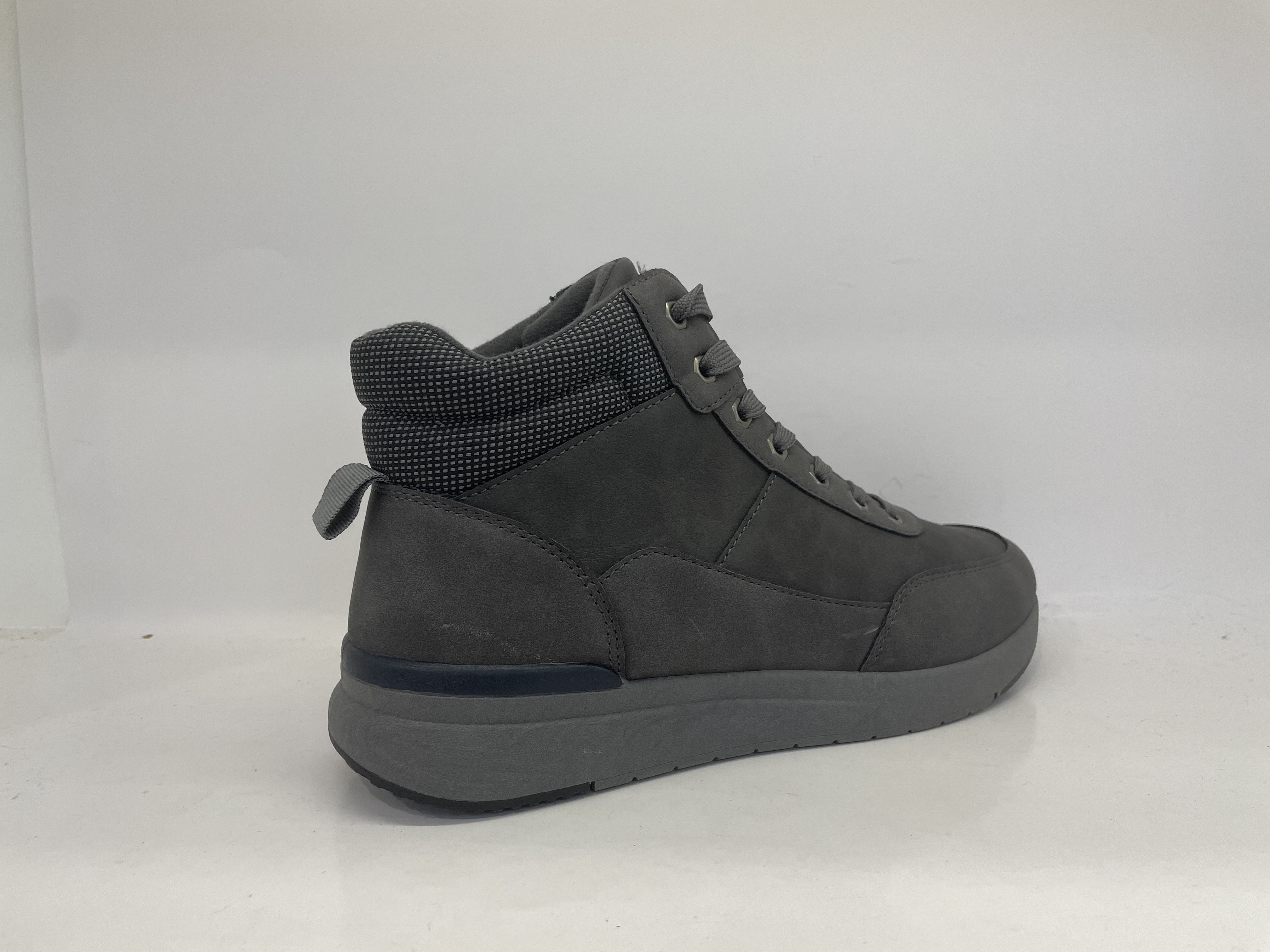 Comfortable New Design Anti-slip Water-proof Men Fashion Casual Shoes in China