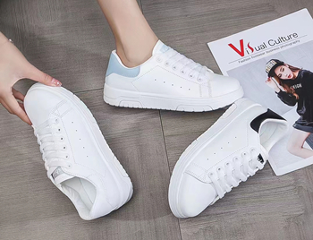 How should spring shoes be chosen