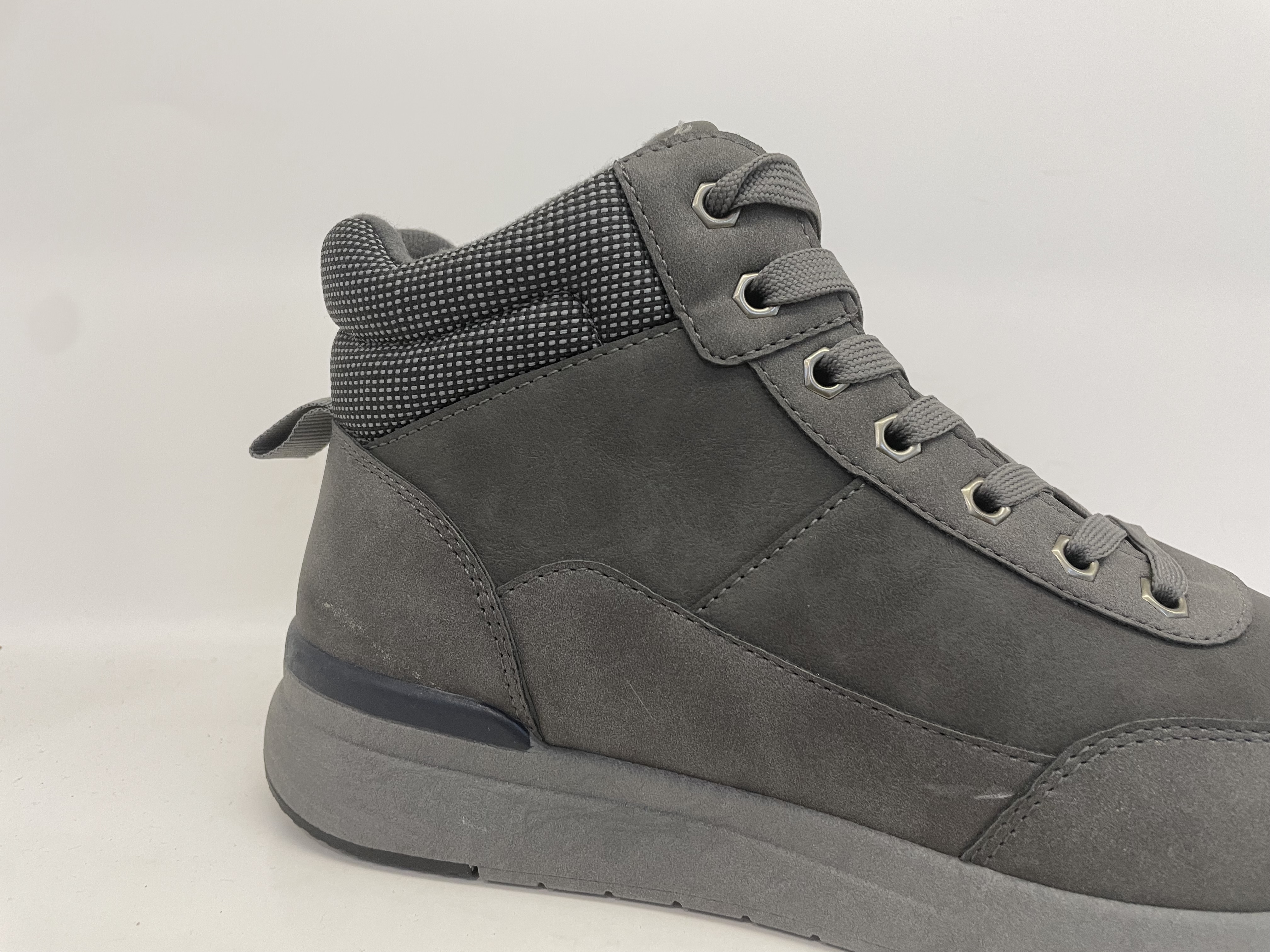 Comfortable New Design Anti-slip Water-proof Men Fashion Casual Shoes in China