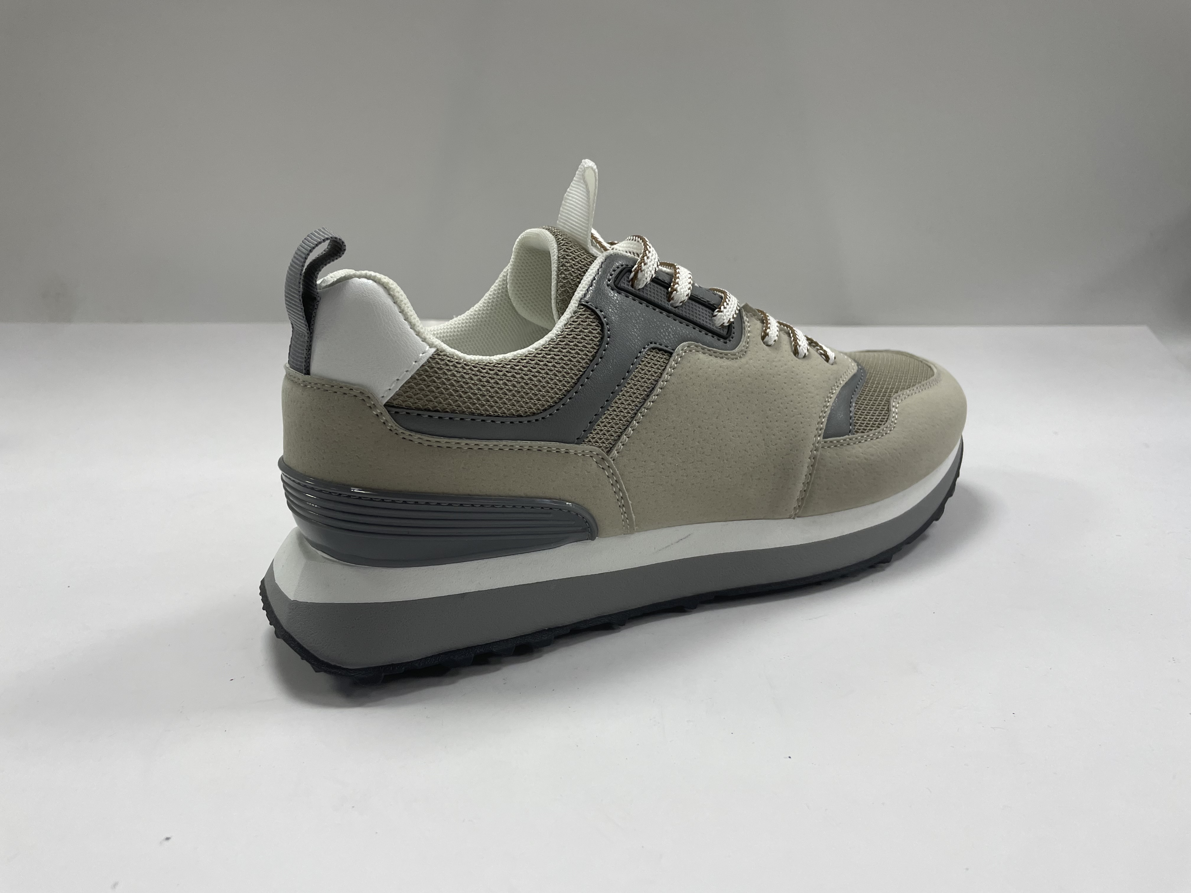 Sneaker Manufacturer Latest Sport Breathable Leather Made White Flat Sneakers Black Casual Shoes Men