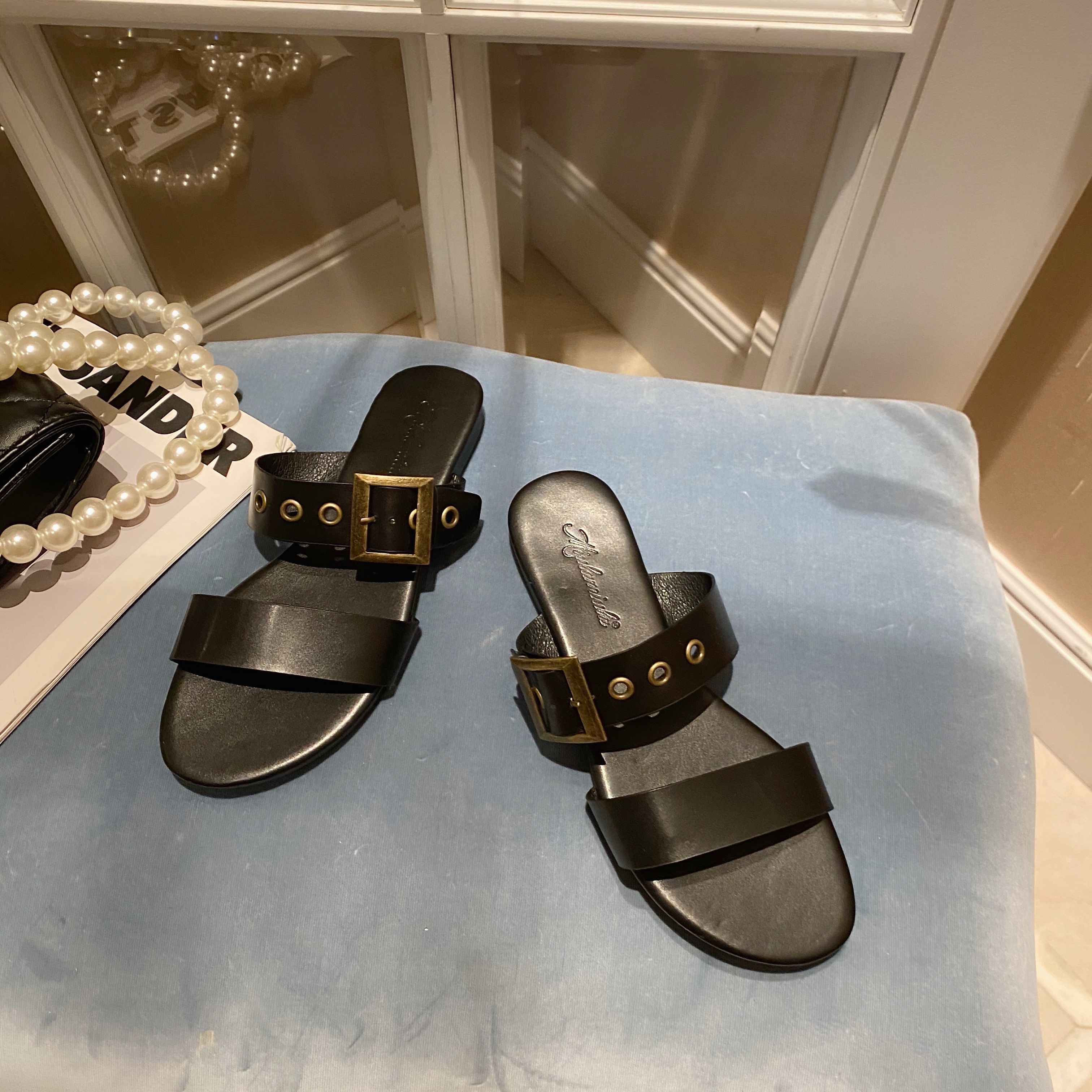 Factory Directly Wholesale Fashion Flat Platform Sandal Design for Women