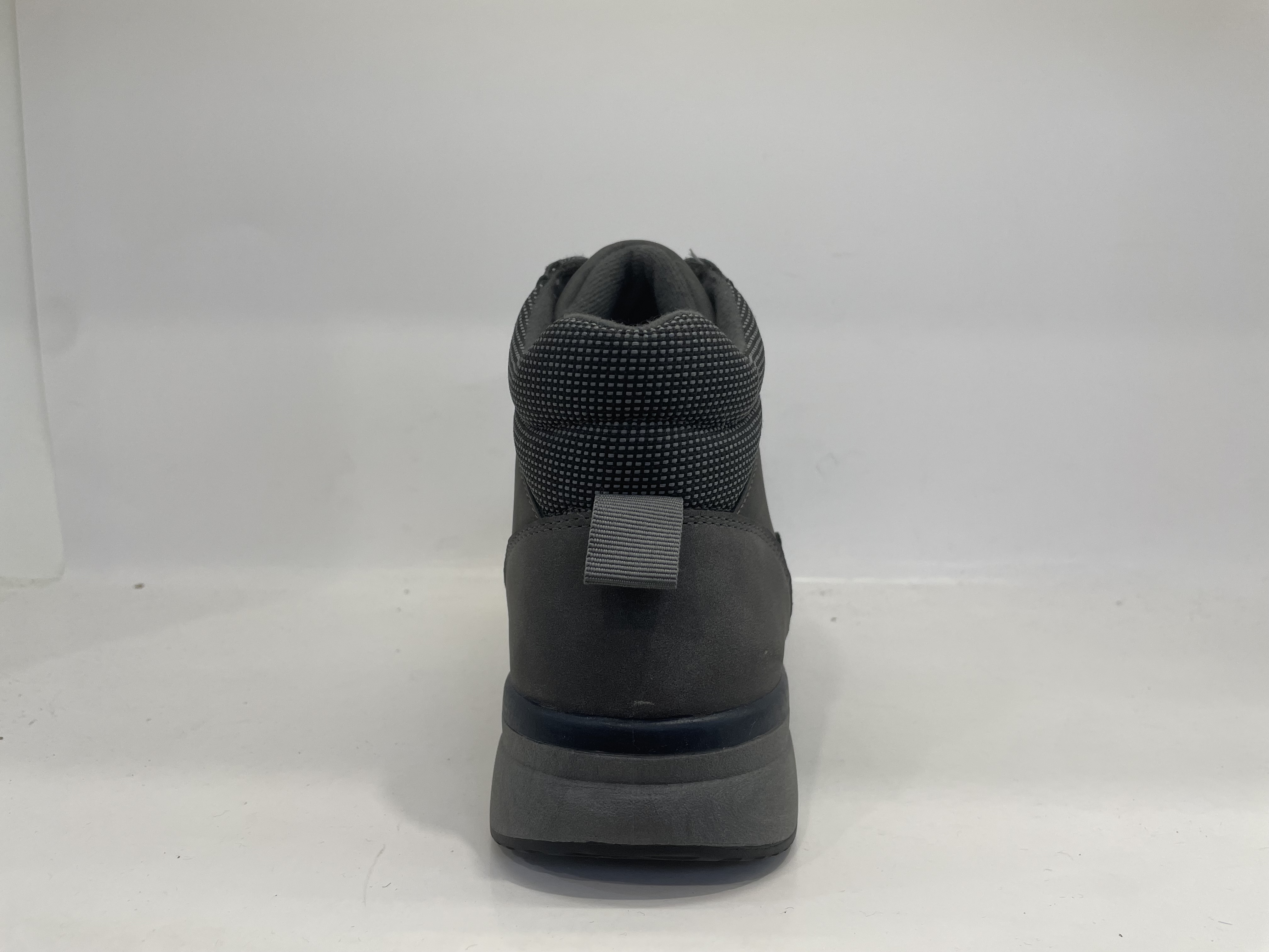 Comfortable New Design Anti-slip Water-proof Men Fashion Casual Shoes in China