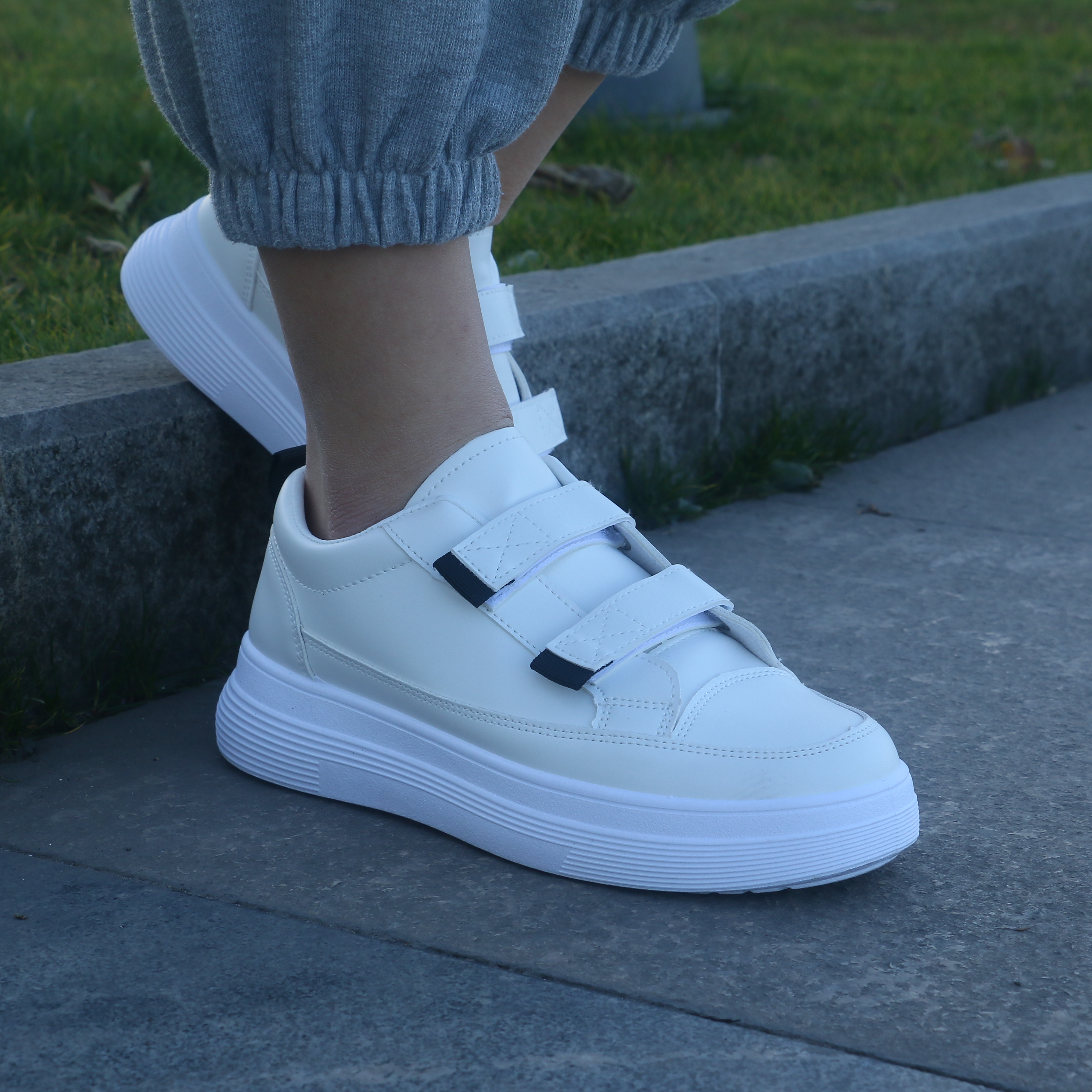 Comfortable Foot Feel Beautiful Sport Shoes Woman, Women Casual Black Sport Shoes