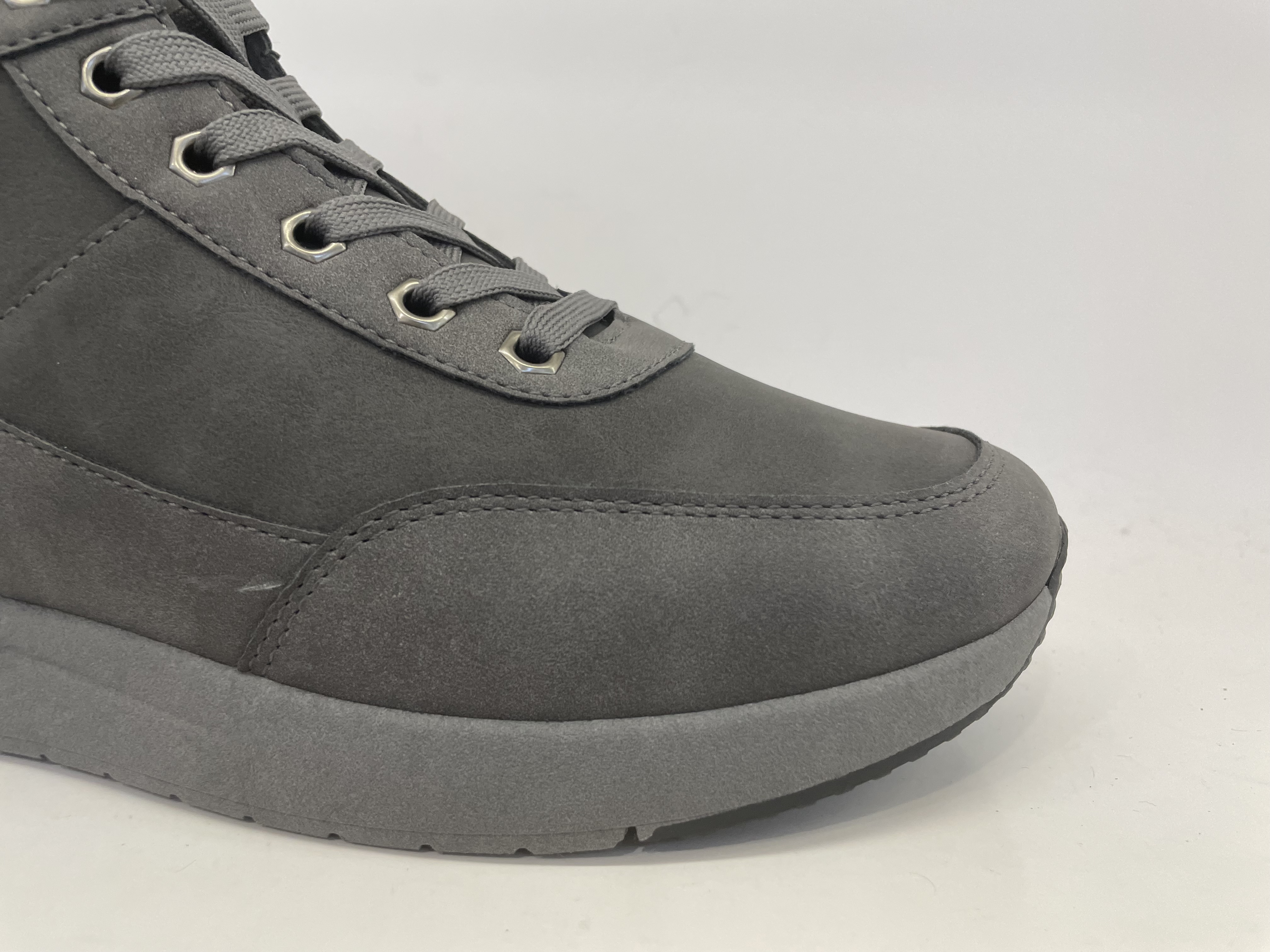 Comfortable New Design Anti-slip Water-proof Men Fashion Casual Shoes in China