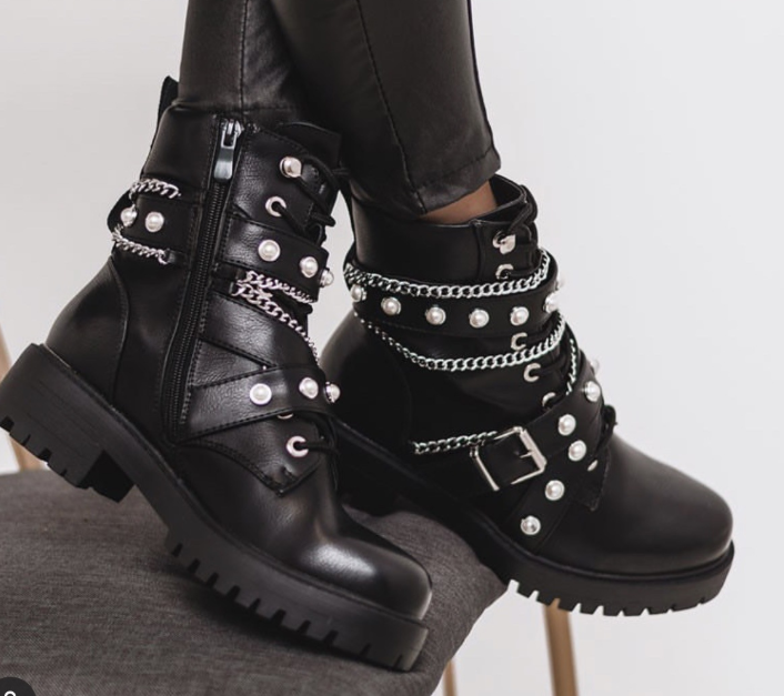 New Arrival Women Pearl Ornaments And Strap Buckle Women Lady Ankle Winter Motorcycle Boots