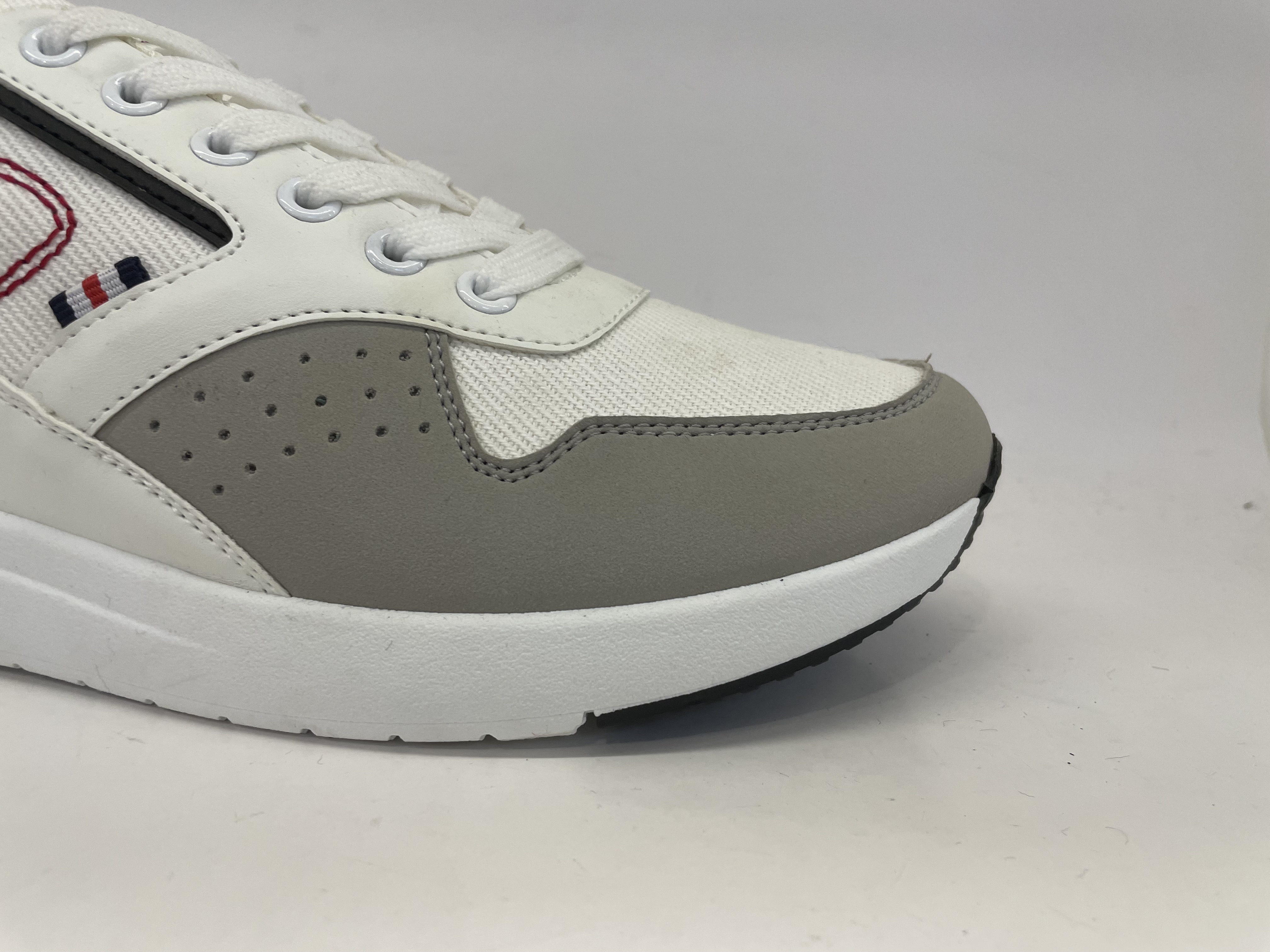 New Men Casual Shoes Lace up Men Shoes Lightweight Comfortable Breathable Walking Sneakers