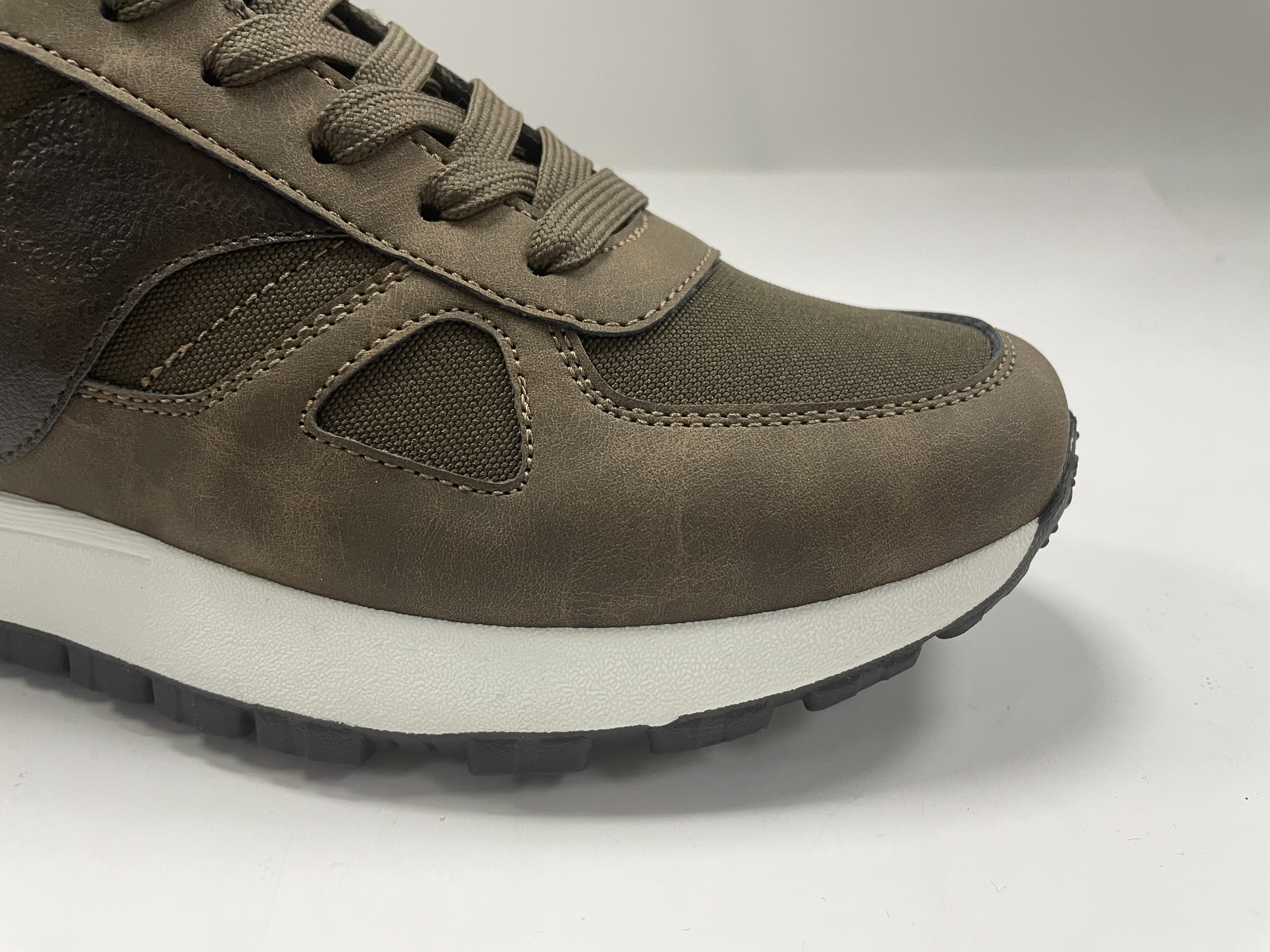 Hot Sale High Quality Classic Fashion Sneakers Men's And Women's Low Top Trendy Shoes Causal