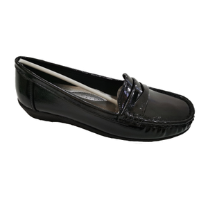 Wholesale customized good quality women loafers cheap casual flat shoes for women