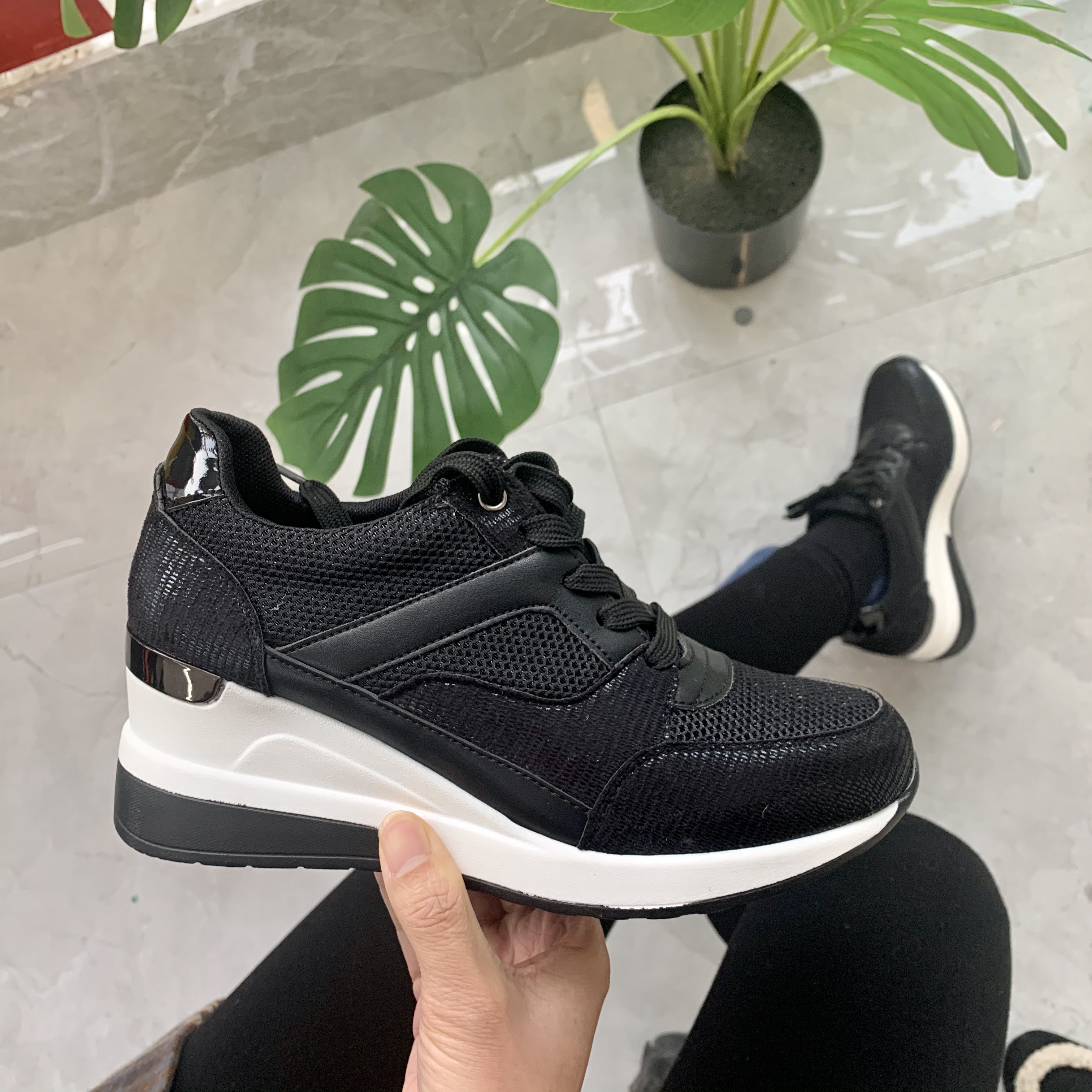 Factory Direct Sales Shoes Women Sport Running Sneakers Black Shoes